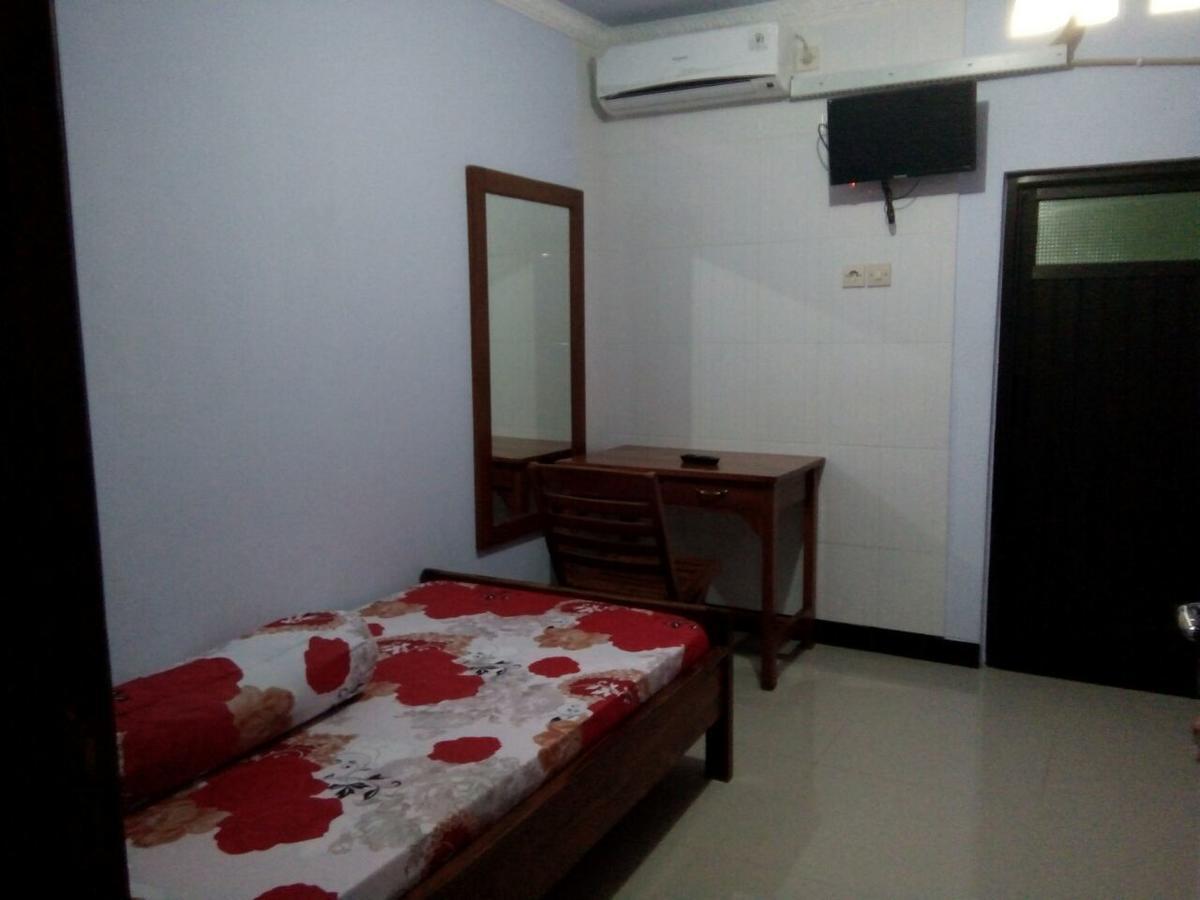 Rembulan Guest House Jombang Zewnętrze zdjęcie